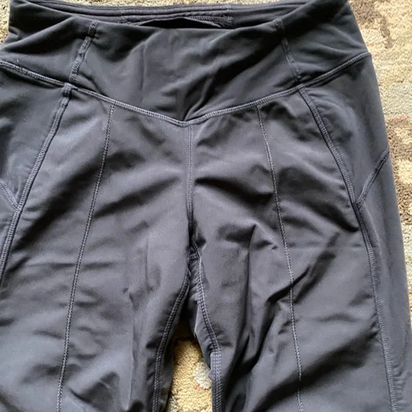 Lululemon track pants - Picture 4 of 9